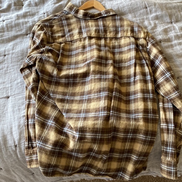 Flannel shirt worn a couple times - Picture 2 of 3